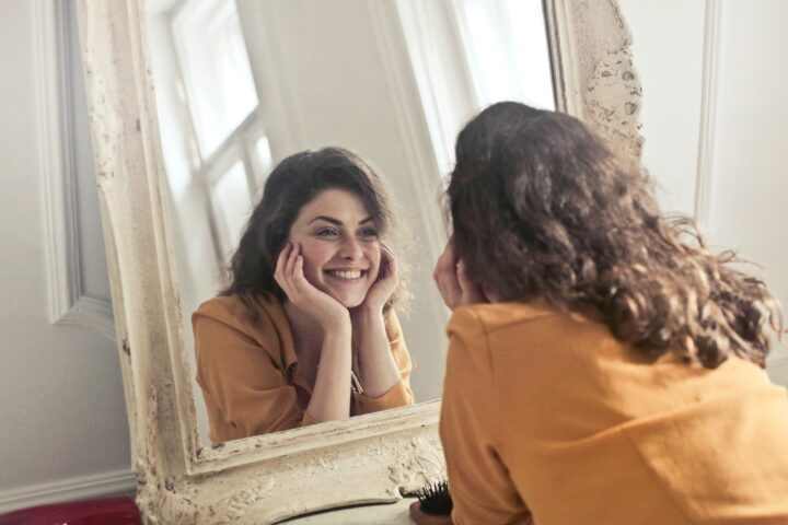 Hvem ser du, når du ser dig selv i spejlet? Med en personlighedstest kan du blive meget klogere